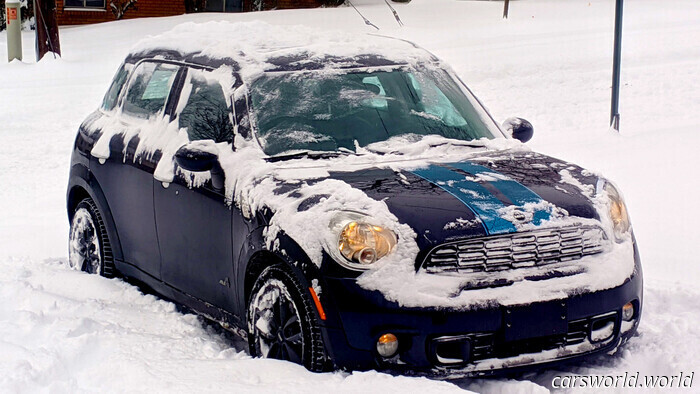 Gli automobilisti dell'Ohio vengono multati per qualcosa che la maggior parte delle persone dimentica in inverno | Carscoops